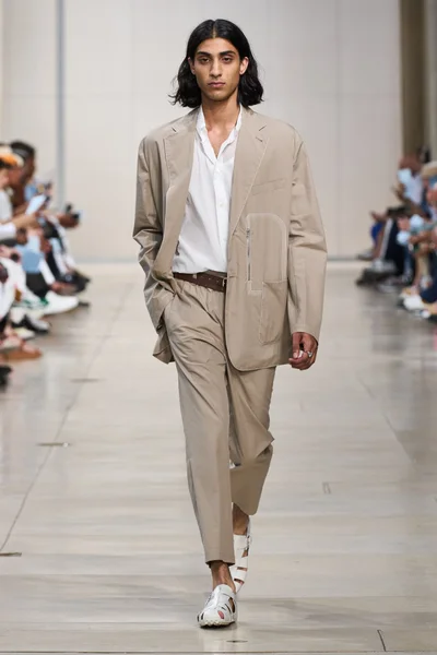 Look 31